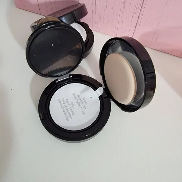 Mally Beauty Flawless Finish Transforming Effect Foundation Shade Fair - Picture 4 of 12